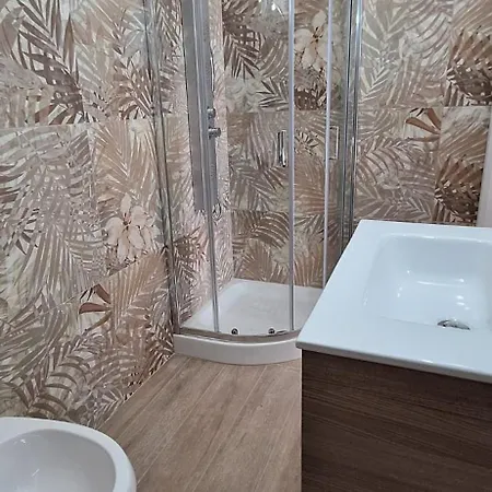 Lorena A Mancaversa * מרינה די מנקוורסה