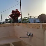 Lorena A Mancaversa Tatil Evi